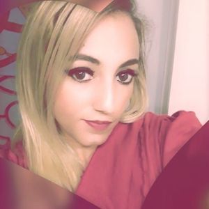 Meet your Posher, Lisandra